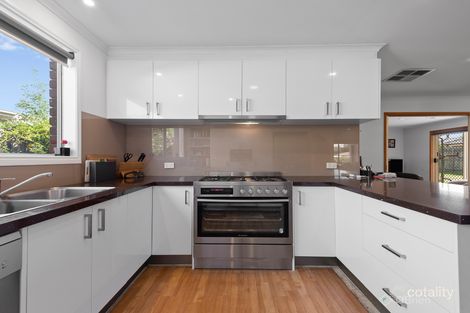 Property photo of 5 Abercairn Drive Narre Warren South VIC 3805