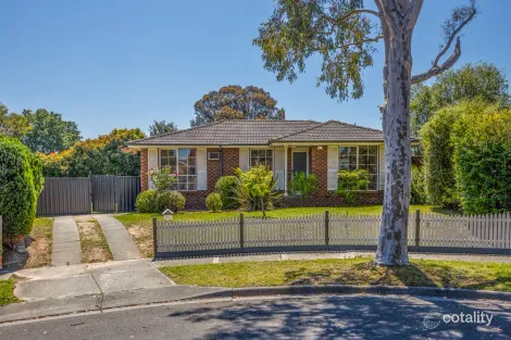 4 Tanunda Cl, Scoresby, VIC 3179