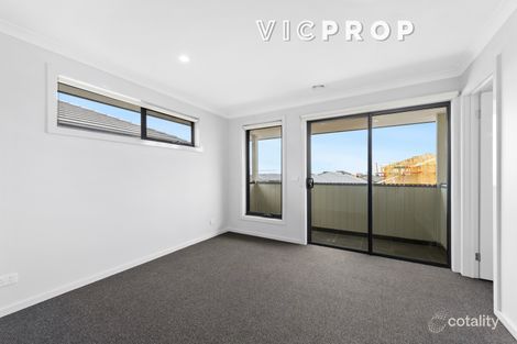 Property photo of 18 Rabbit Crescent Werribee VIC 3030