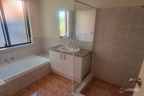 Property photo of 13 Galway Gardens Warnbro WA 6169
