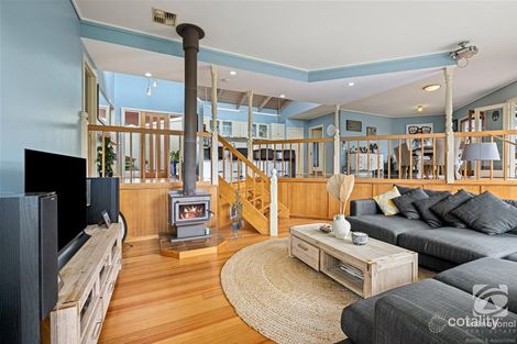 Property photo of 6 Curtin Court West Wodonga VIC 3690