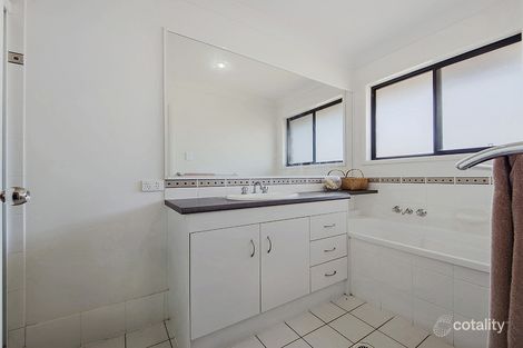 Property photo of 2 Billinghurst Crescent Upper Coomera QLD 4209
