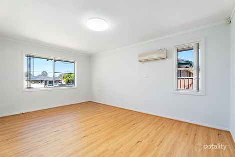 Property photo of 19 Insignia Street Sadleir NSW 2168