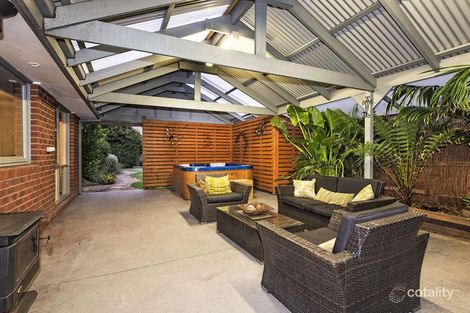 Property photo of 13 Manna Gum Walk South Morang VIC 3752