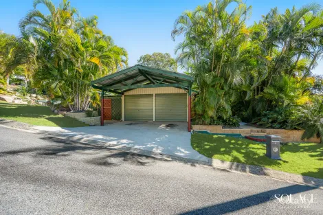 4 Stokes St, Boyne Island, QLD 4680