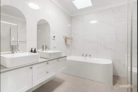 Property photo of 16 Prospect Road Bulleen VIC 3105