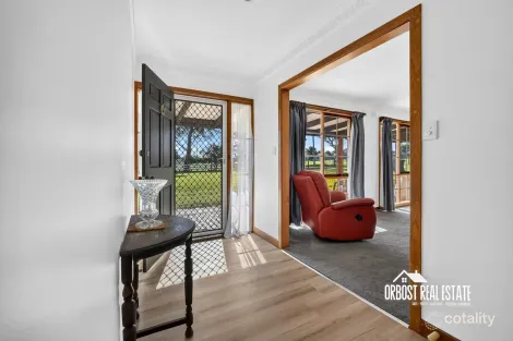 Property photo of 21 Jarrahmond Road Orbost VIC 3888