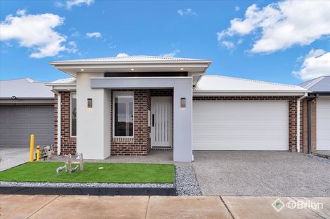 4 Belper Pl, Strathtulloh, VIC 3338