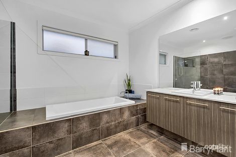 Property photo of 7 Edgecliffe Court Bundoora VIC 3083