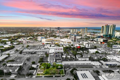 Property photo of 35 Eugaree Street Southport QLD 4215