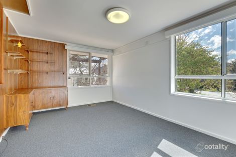 Property photo of 2 Shann Place Chifley ACT 2606