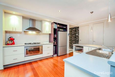 Property photo of 12 Osterley Close Caroline Springs VIC 3023