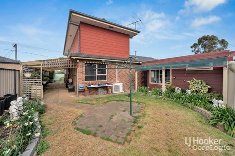 Property photo of 21 Blaxland Road Melton South VIC 3338