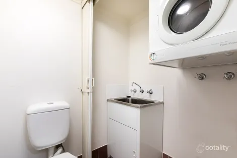 Property photo of 8/18 Captain Cook Crescent Griffith ACT 2603