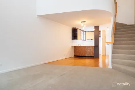 Property photo of 8/18 Captain Cook Crescent Griffith ACT 2603