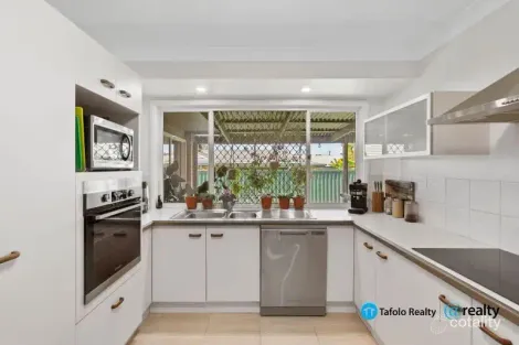 Property photo of 45 Grandis Crescent Victoria Point QLD 4165