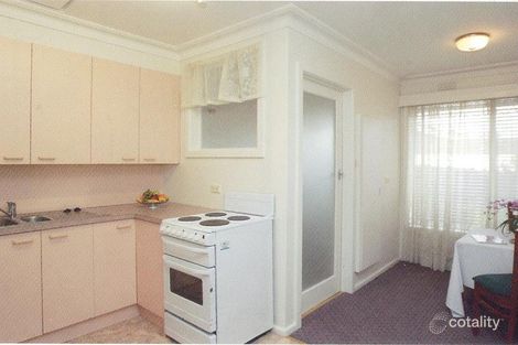 Property photo of 2/32 Edward Street Essendon VIC 3040