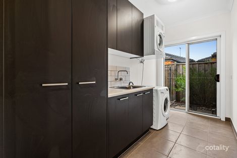 Property photo of 11 Dexter Crescent Clyde North VIC 3978