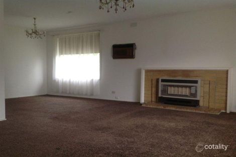 Property photo of 17 Evan Street Berwick VIC 3806