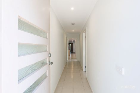 Property photo of 57 Longfield Way Deer Park VIC 3023