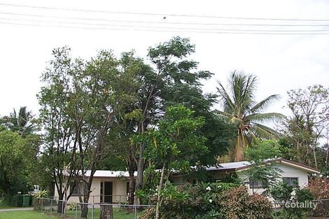 1 Jessie Cl, Yorkeys Knob, QLD 4878