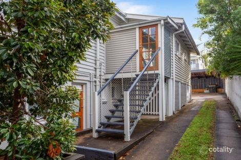 2/28 Macdonald St, Norman Park, QLD 4170