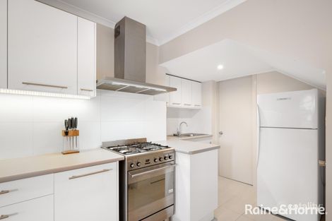 Property photo of 3 Castile Street Indooroopilly QLD 4068