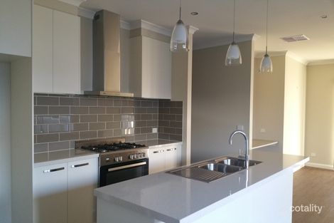 Property photo of 20 Springridge Boulevard Wallan VIC 3756