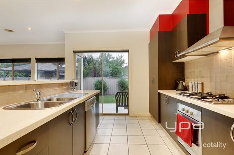 Property photo of 11 Explorers Place Craigieburn VIC 3064
