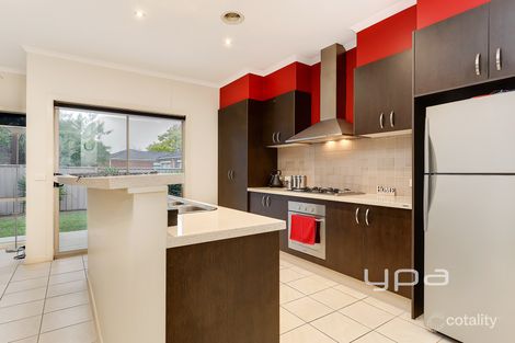 Property photo of 11 Explorers Place Craigieburn VIC 3064