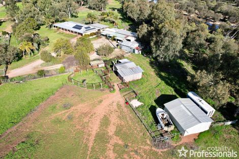 416 Spencers Brook Rd, Muluckine, WA 6401