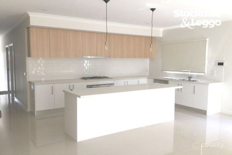 Property photo of 172 Highpark Drive Wollert VIC 3750
