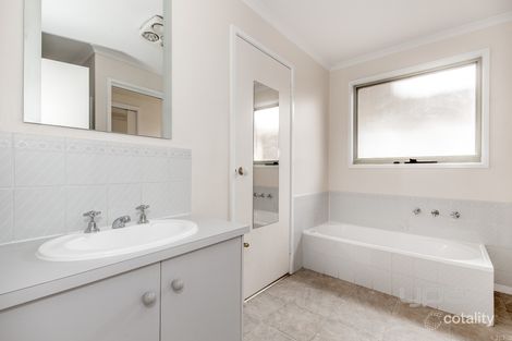 Property photo of 1 Pleone Court Werribee VIC 3030