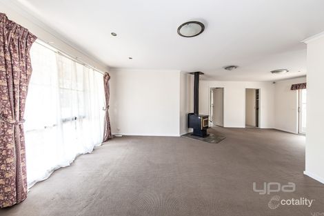 Property photo of 1 Pleone Court Werribee VIC 3030
