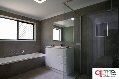 Property photo of 34 Trudy Crescent Cornubia QLD 4130