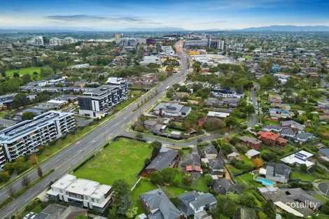 Property photo of 2 Carawatha Road Doncaster VIC 3108