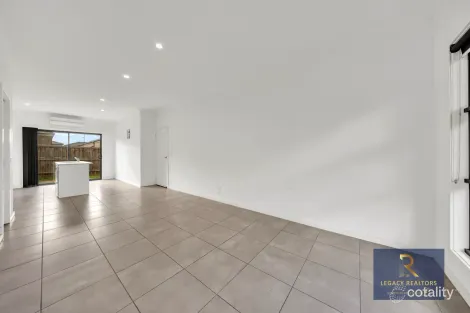 Property photo of 4/16 Chevron Street Tarneit VIC 3029