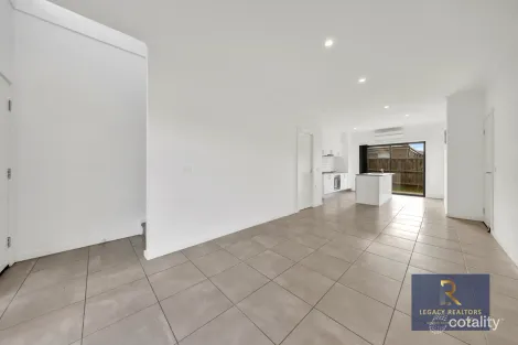 Property photo of 4/16 Chevron Street Tarneit VIC 3029