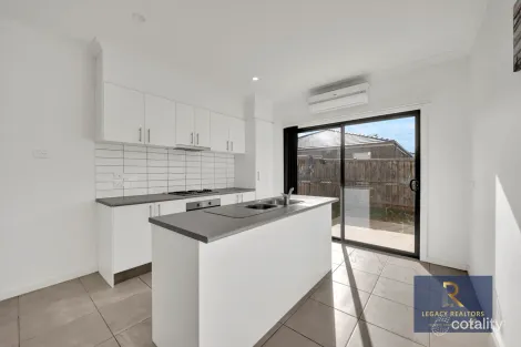 Property photo of 4/16 Chevron Street Tarneit VIC 3029
