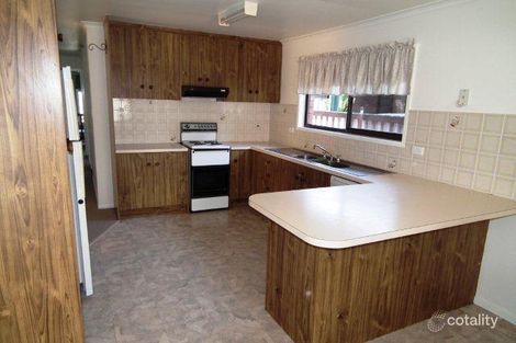 Property photo of 8 Chilvers Place Griffith NSW 2680