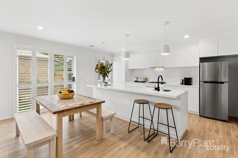 Property photo of 9A Ambleside Crescent Berwick VIC 3806
