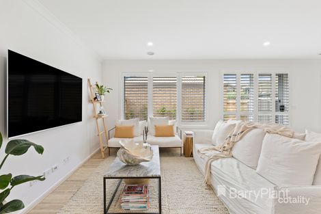 Property photo of 9A Ambleside Crescent Berwick VIC 3806