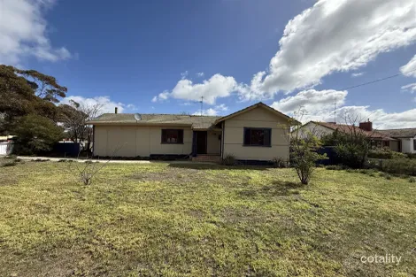 15 Aspland St, Merredin, WA 6415