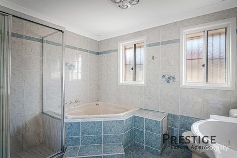 Property photo of 16 Angle Vale Road Edensor Park NSW 2176