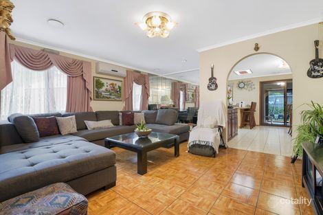 Property photo of 14 Alaster Court Hampton Park VIC 3976