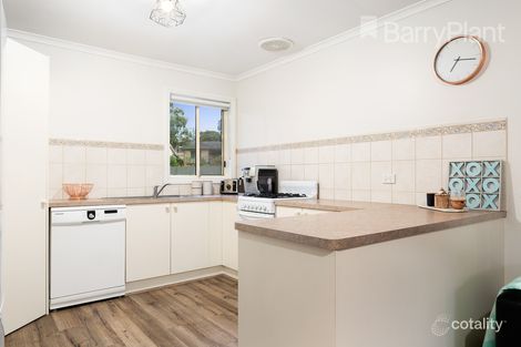 Property photo of 2/4 Walhalla Court Mooroolbark VIC 3138