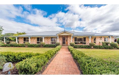 2 Keats Ct, Westbrook, QLD 4350