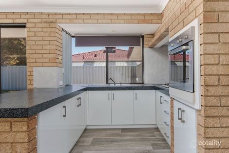 Property photo of 7 Macau Place Warnbro WA 6169