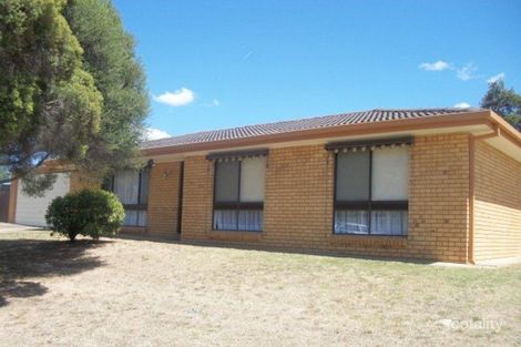 Property photo of 10 Undurra Drive Glenfield Park NSW 2650