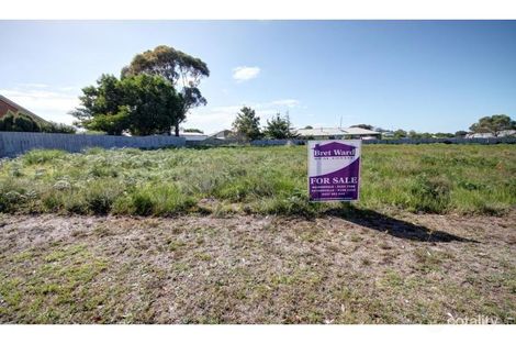 9 Outlook Ave, Newlands Arm, VIC 3875